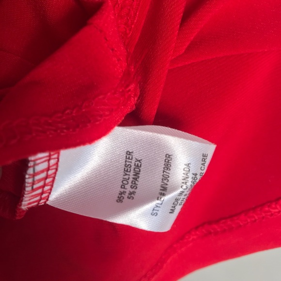 Very Vollbrach Red Knit Tank Top - Picture 6 of 7